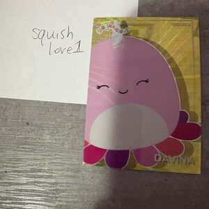 Davina the octopus squishmallows panini trading card hologram series 1